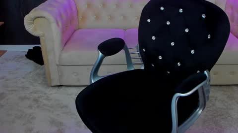 Anne online show from March 12, 2025, 6:00 pm