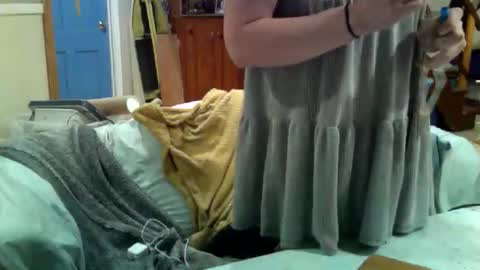 Snapshot of aneoakley chatting on November 19, 2025, 9:42 am aneoakley online show from November 19, 2025, 9:42 am