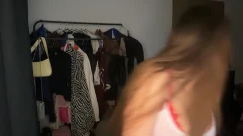 anetta_m online show from October 7, 2025, 2:36 pm