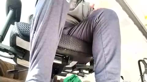 Snapshot of anewguy567 chatting on December 22, 2025, 4:37 pm anewguy567 online show from December 22, 2025, 4:37 pm