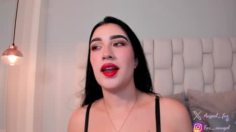 Angel  online show from December 11, 2024, 3:13 am