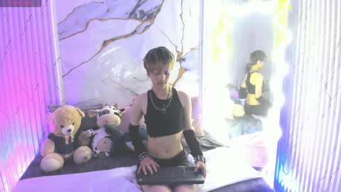 Snapshot of angeel_tay chatting on June 7, 2026, 11:47 am angeel_tay online show from June 7, 2026, 11:47 am