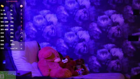 angeellina online show from December 8, 2024, 2:28 am