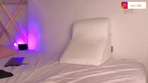 Vero   online show from March 20, 2026, 11:42 pm