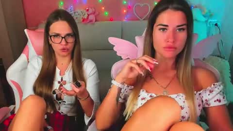 Snapshot of angel_and_demon0304 chatting on June 19, 2026, 3:11 am Ivanna and Jessica online show from June 19, 2026, 3:11 am
