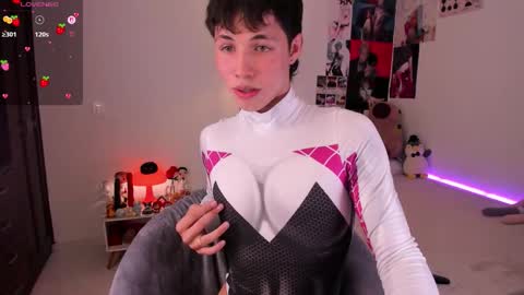 Angel   help me with 100 thumbs up online show from October 10, 2025, 9:14 pm