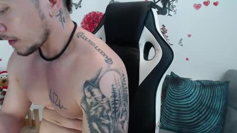 Snapshot of angel_curl chatting on February 24, 2025, 9:09 pm Angel Curl online show from February 24, 2025, 9:09 pm