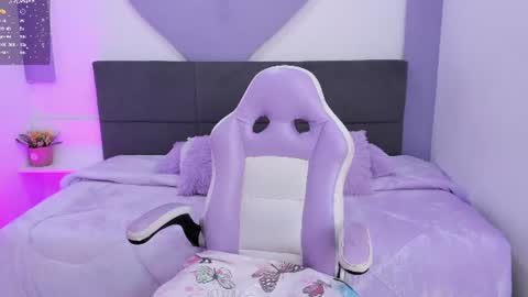 Snapshot of angel_cute2 chatting on June 22, 2026, 6:38 pm Angelica online show from June 22, 2026, 6:38 pm