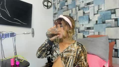 Snapshot of angel_dthroat chatting on April 19, 2026, 12:15 pm ANGHEL online show from April 19, 2026, 12:15 pm