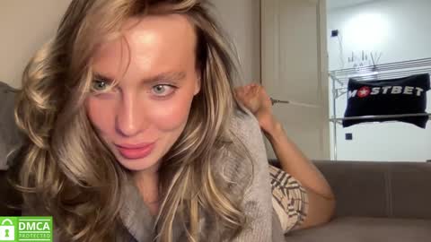 Snapshot of angel_from_sky chatting on December 14, 2024, 3:25 pm Greetings Jess online show from December 14, 2024, 3:25 pm