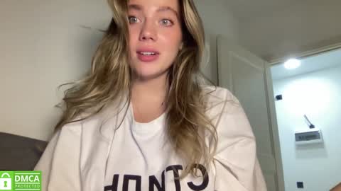 Snapshot of angel_from_sky chatting on January 30, 2025, 3:51 pm Greetings Jess online show from January 30, 2025, 3:51 pm