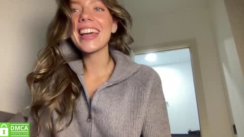 Snapshot of angel_from_sky chatting on September 9, 2025, 11:32 am Greetings Jess online show from September 9, 2025, 11:32 am