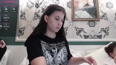 Snapshot of angel_gelya chatting on November 15, 2025, 9:17 am Angel online show from November 15, 2025, 9:17 am