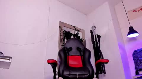 angel hardy online show from October 31, 2025, 10:49 am