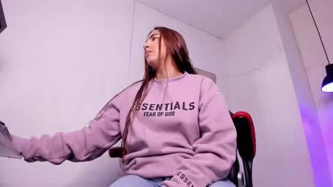 angel hardy online show from November 16, 2025, 12:11 pm