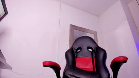 angel hardy online show from November 25, 2025, 10:48 am