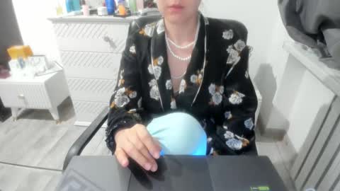 Snapshot of angel_lee__ chatting on January 5, 2025, 4:27 pm angel_lee__ online show from January 5, 2025, 4:27 pm