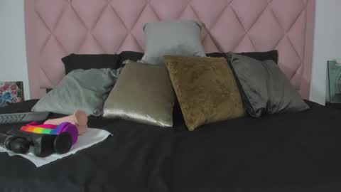 Angel  online show from February 14, 2025, 6:12 am