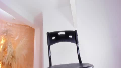 Snapshot of angel_nicolas chatting on December 2, 2024, 9:17 pm ANGEL online show from December 2, 2024, 9:17 pm