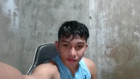 angel_rafael online show from October 1, 2025, 4:35 pm