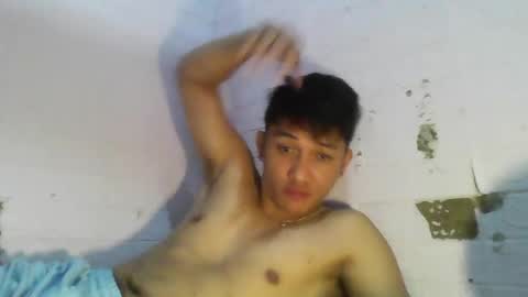 angel_rafael online show from November 27, 2025, 8:49 am