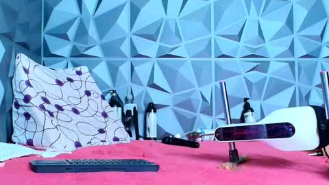 angel red77 online show from November 28, 2025, 8:00 pm