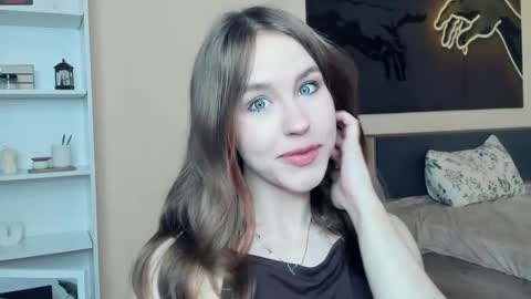 SofiaSofi online show from May 25, 2026, 7:36 am