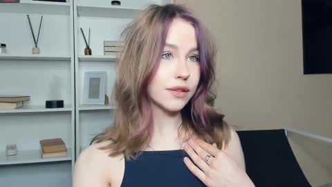 SofiaSofi online show from May 28, 2026, 7:49 am