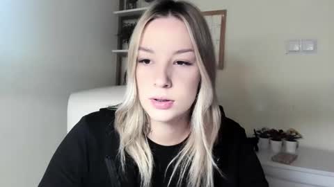 Angela online show from February 16, 2026, 6:31 am