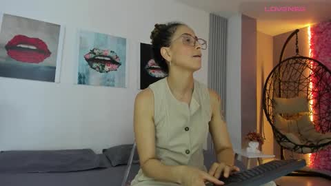 A N G E LA.  online show from September 17, 2025, 3:08 am