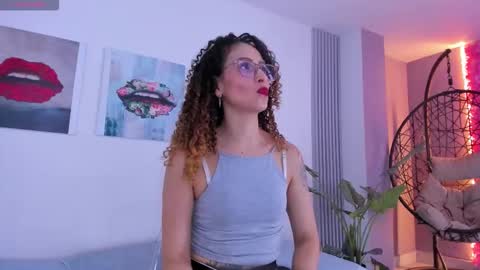 Snapshot of angela_donnato chatting on November 9, 2025, 3:49 am A N G E LA. online show from November 9, 2025, 3:49 am