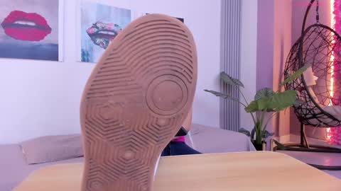 Snapshot of angela_donnato chatting on November 24, 2025, 3:39 am A N G E LA. online show from November 24, 2025, 3:39 am