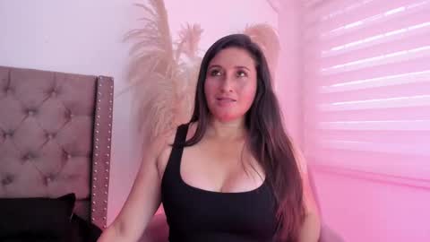 Snapshot of angela_fiory chatting on October 13, 2025, 3:23 pm Ange online show from October 13, 2025, 3:23 pm