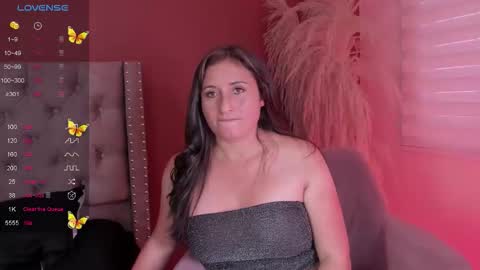 Snapshot of angela_fiory chatting on November 19, 2025, 6:52 pm Ange online show from November 19, 2025, 6:52 pm