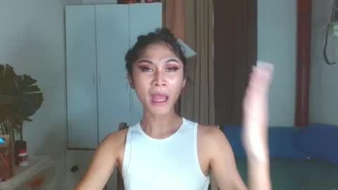 angela online show from December 14, 2024, 2:01 am