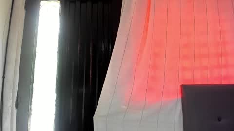 Snapshot of angela_nix chatting on November 6, 2025, 5:25 pm angela_nix online show from November 6, 2025, 5:25 pm