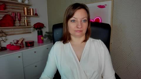 Angela online show from March 26, 2026, 6:52 am