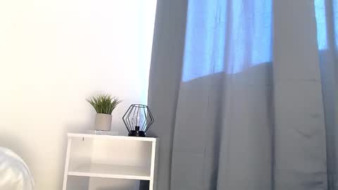 Angela online show from December 13, 2025, 7:53 pm