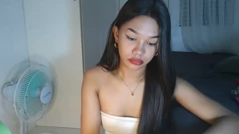 Snapshot of angela_star888 chatting on January 19, 2026, 1:37 pm angela_star888 online show from January 19, 2026, 1:37 pm