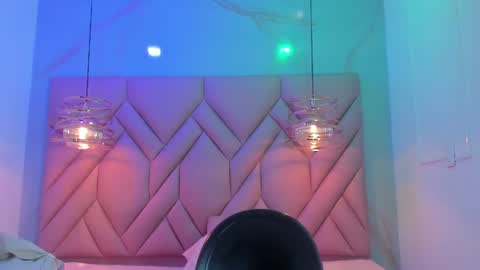 Snapshot of angelaa_cute chatting on June 19, 2026, 12:09 pm ANGELA online show from June 19, 2026, 12:09 pm