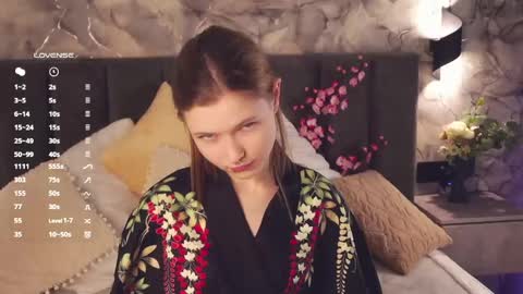 Snapshot of angelabalay chatting on April 16, 2026, 12:28 pm Mary online show from April 16, 2026, 12:28 pm