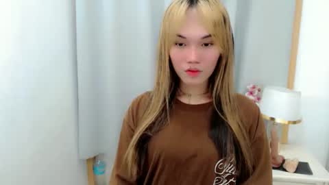 Snapshot of angelacharming_ chatting on September 29, 2025, 7:13 am angela online show from September 29, 2025, 7:13 am