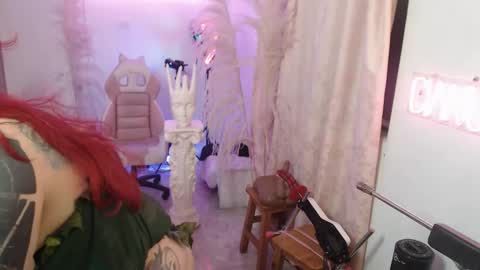 Angela Cianuro online show from October 28, 2025, 1:09 am