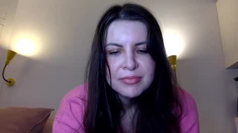 Snapshot of angeladarkk chatting on December 22, 2024, 10:58 pm Angela online show from December 22, 2024, 10:58 pm