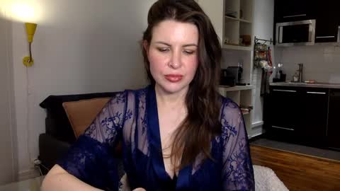 Snapshot of angeladarkk chatting on January 22, 2025, 8:49 pm Angela online show from January 22, 2025, 8:49 pm