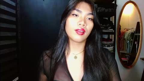 Snapshot of angeladrew73 chatting on January 6, 2025, 2:48 am Angela online show from January 6, 2025, 2:48 am