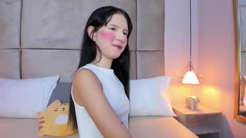 Snapshot of angelag_ chatting on November 6, 2025, 8:21 pm angelag_ online show from November 6, 2025, 8:21 pm