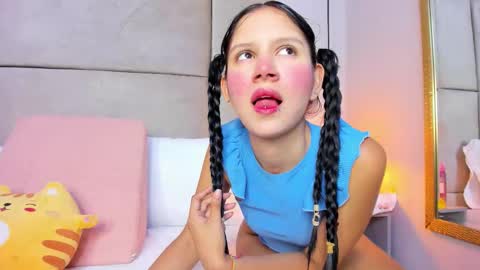 Snapshot of angelag_ chatting on February 4, 2026, 8:36 pm angelag_ online show from February 4, 2026, 8:36 pm