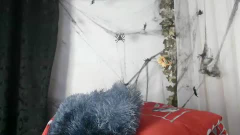 Snapshot of angelainparis28 chatting on October 14, 2025, 6:14 am ANGELA online show from October 14, 2025, 6:14 am