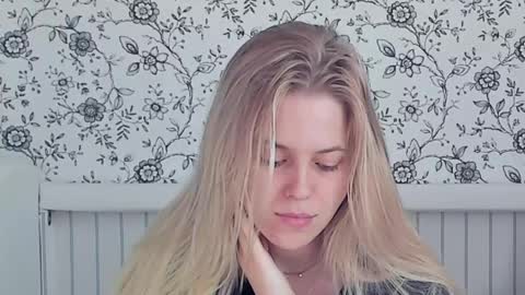 Snapshot of angelanty chatting on May 14, 2026, 1:29 pm Darsi Anty online show from May 14, 2026, 1:29 pm